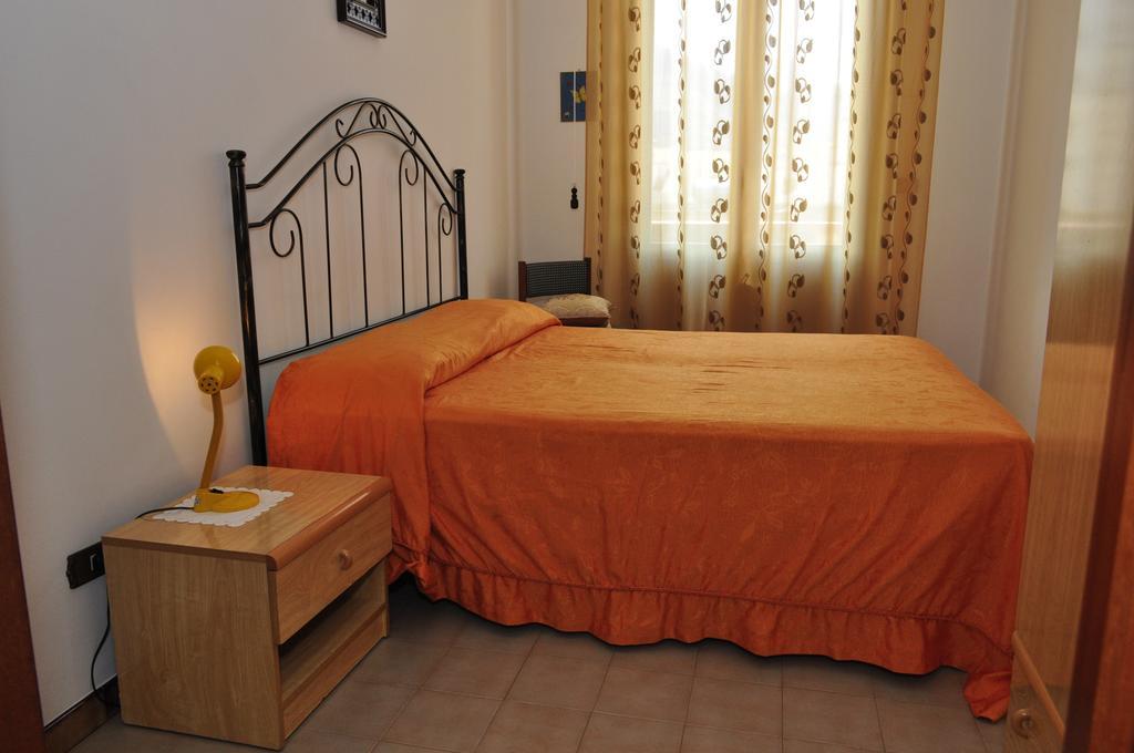 Case Vacanza Maria Villa San Vito Lo Capo Camera foto