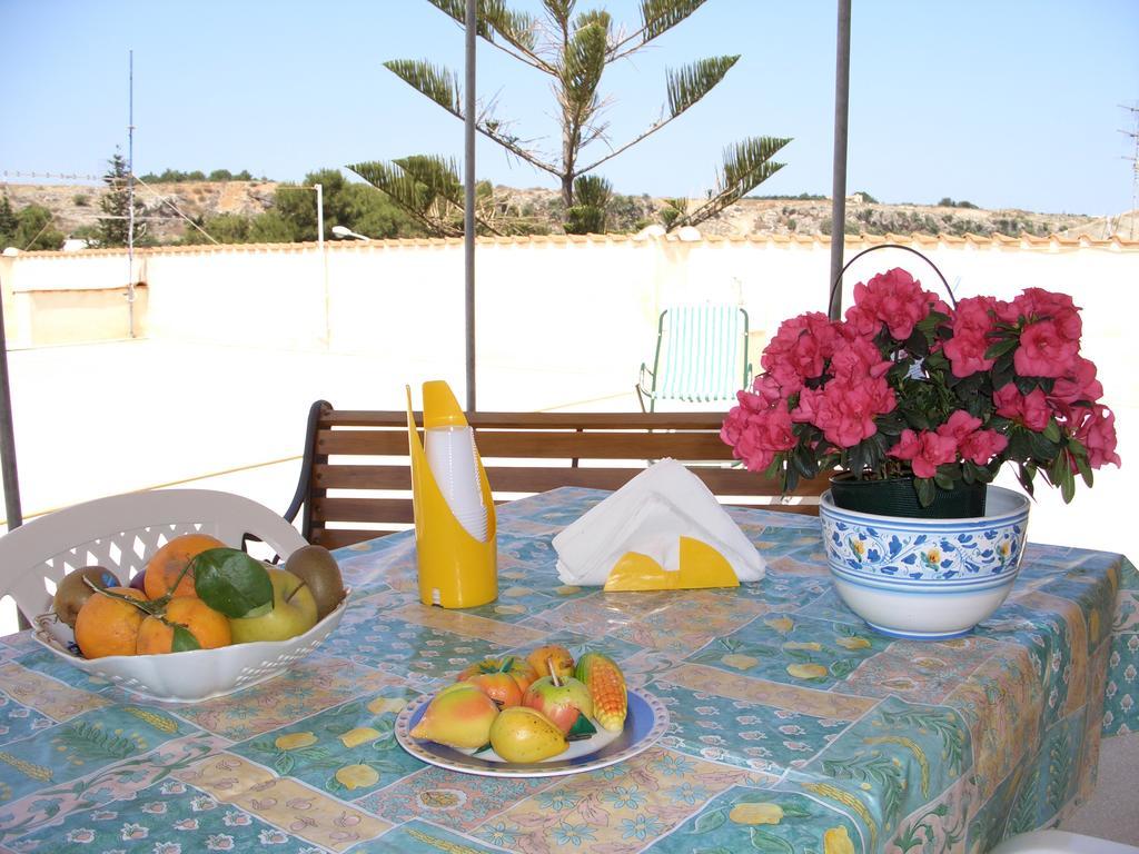 Case Vacanza Maria Villa San Vito Lo Capo Camera foto